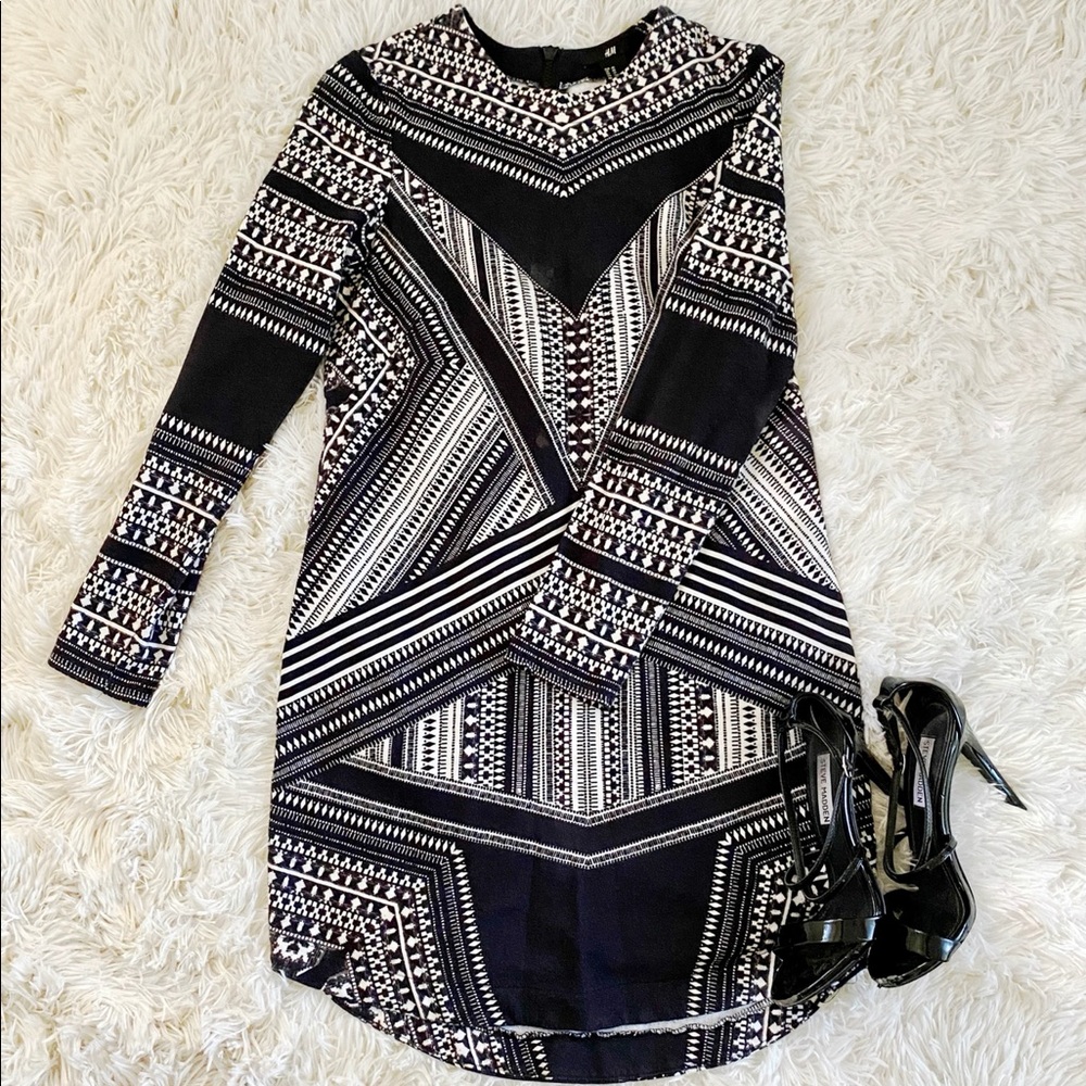 🤩 BEAUTIFUL Asymmetrical striped H&M Mini Dress🌟